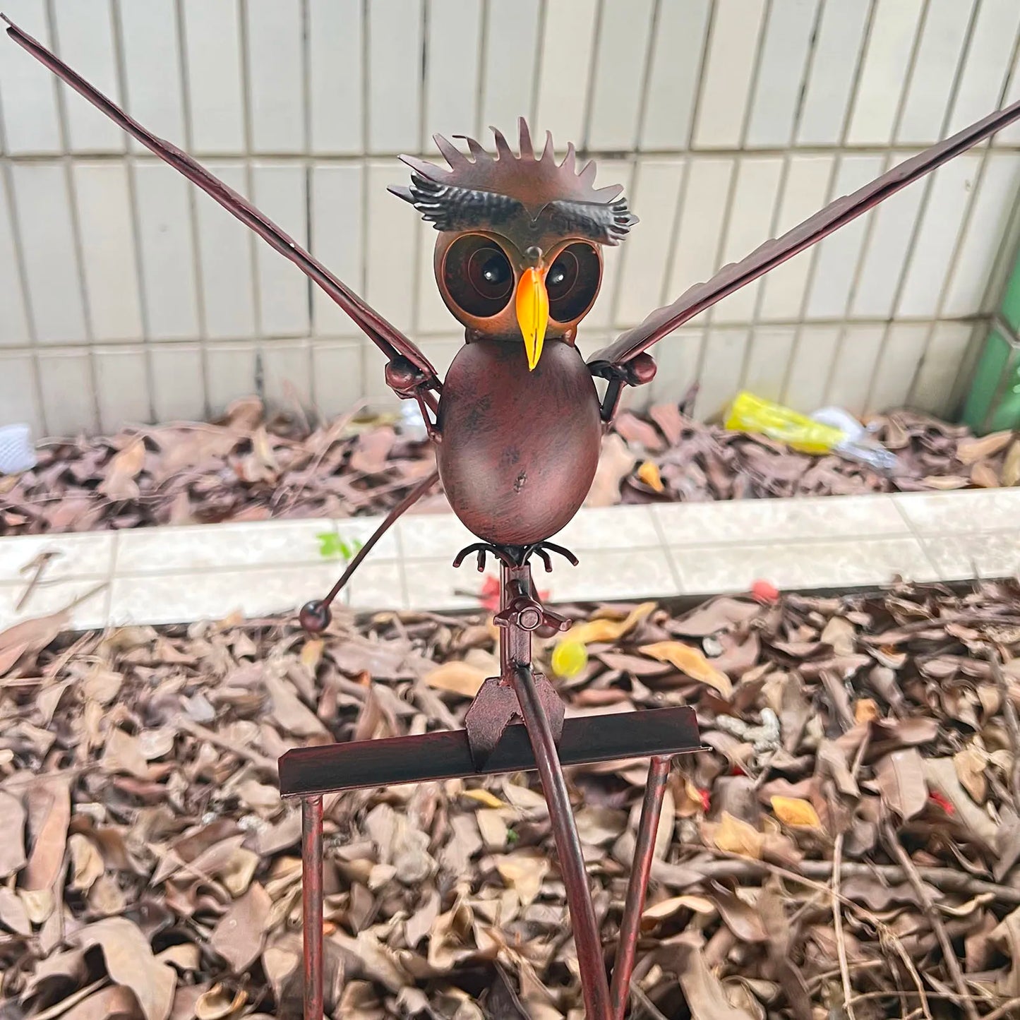 Flapping Metal Brown Gray Owl Yard Stake Rocking Wind Whirly Garden Art