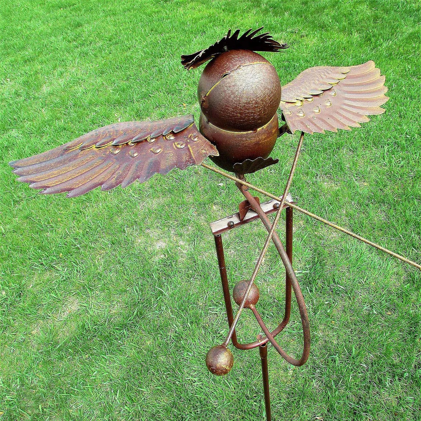 Flapping Metal Brown Gray Owl Yard Stake Rocking Wind Whirly Garden Art
