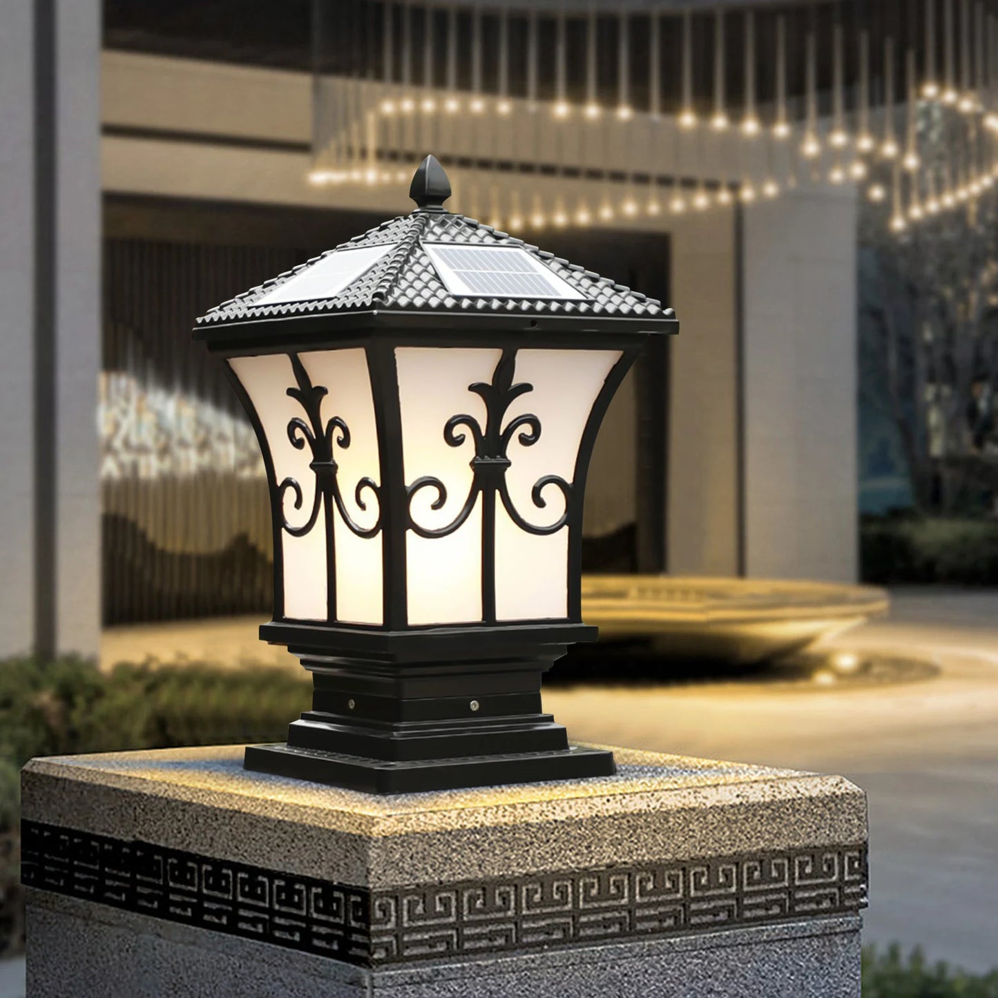 Metal Solar Post Lights Outdoor LED Waterproof Pillar Lamp for Yard Driveway and Fence Decoration