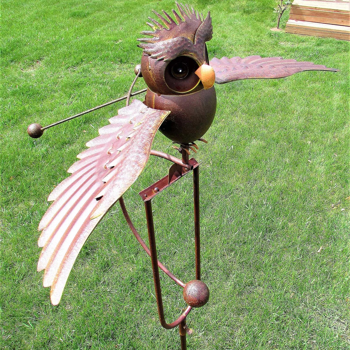Flapping Metal Brown Gray Owl Yard Stake Rocking Wind Whirly Garden Art